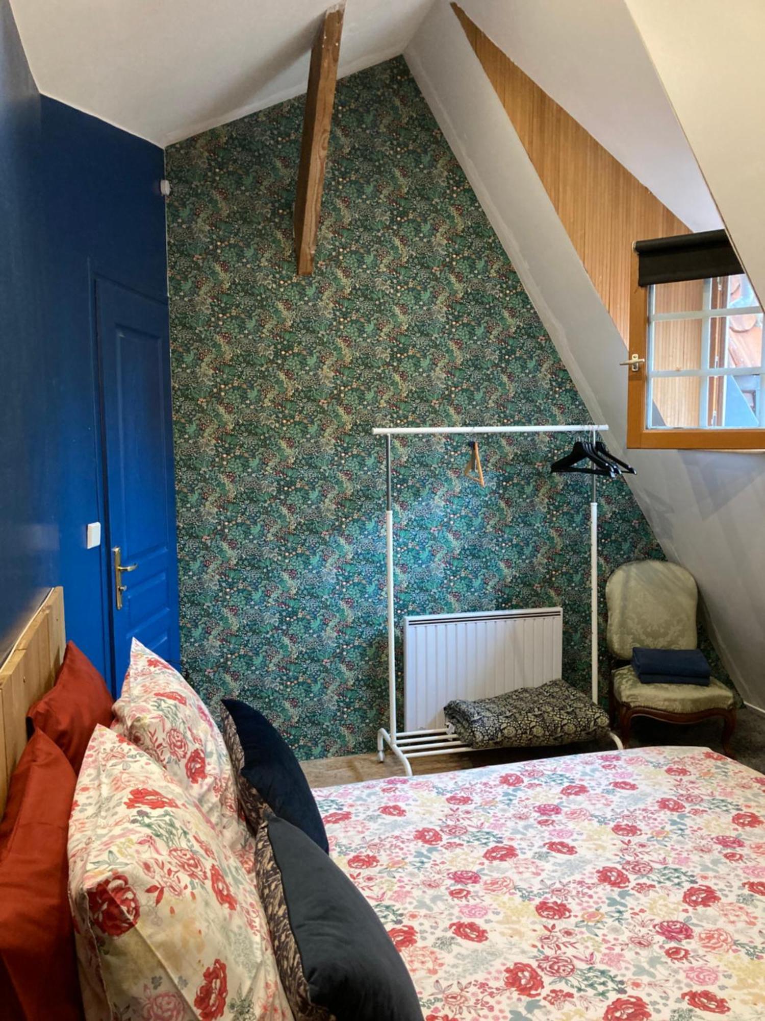 Bed and Breakfast Le Pigeonnier Croix Exterior foto